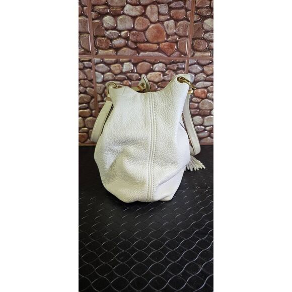Michael Kors pebble leather ivory hobo shoulder-bag purse 2 Tassels & metal badg - Picture 4 of 13